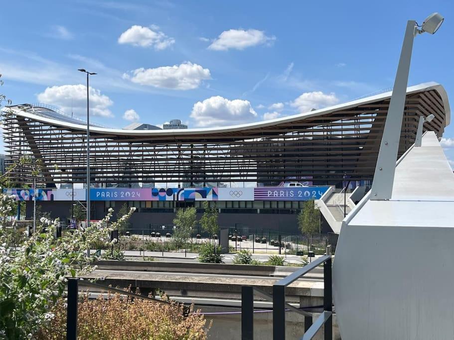 La Maison Rayofam, A 30 Min De Paris, A 5 Min Du Stade De France Сен-Дени Экстерьер фото